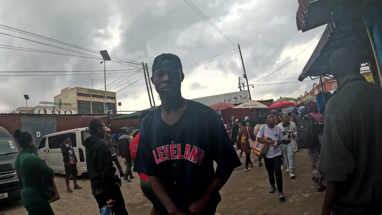 LUSAKA, ZAMBIA! Walking tour of the DANGEROUS  market streets! Country #110*