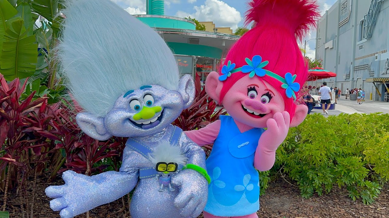 Trolls Meet and Greet with Tiny Diamond at Universal Studios Florida