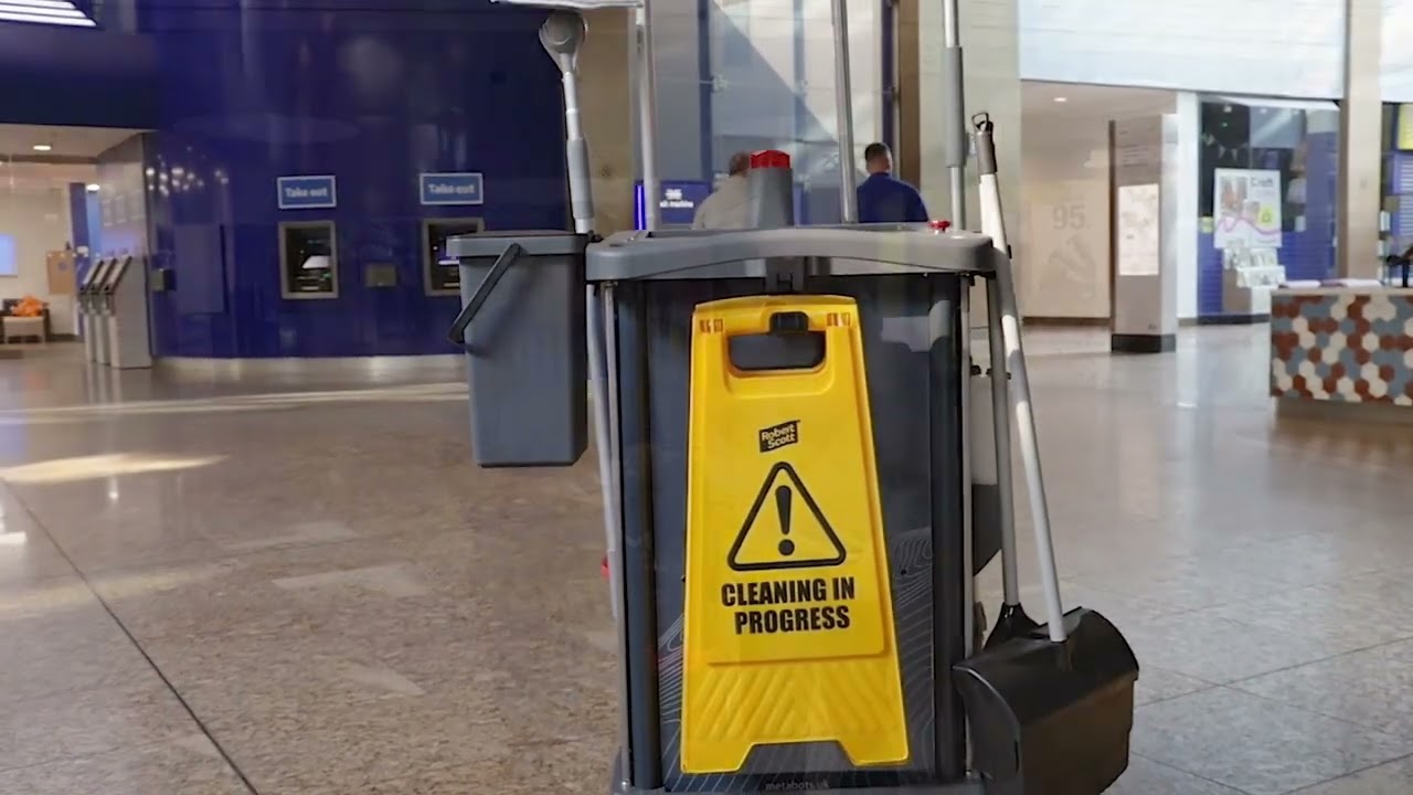 Exel Follow Me Smart Trolley at Meadowhall