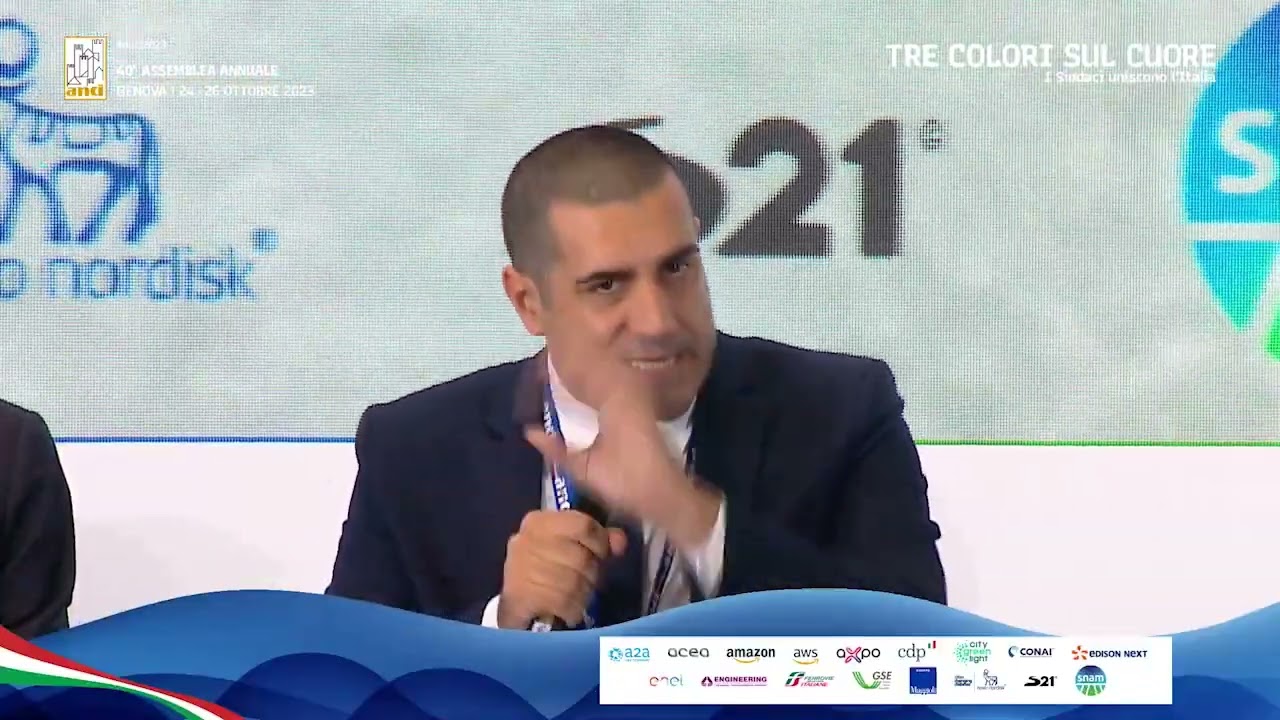 L'intervento del sindaco di Ravenna Michele De Pascale all'assemblea Anci di Genova