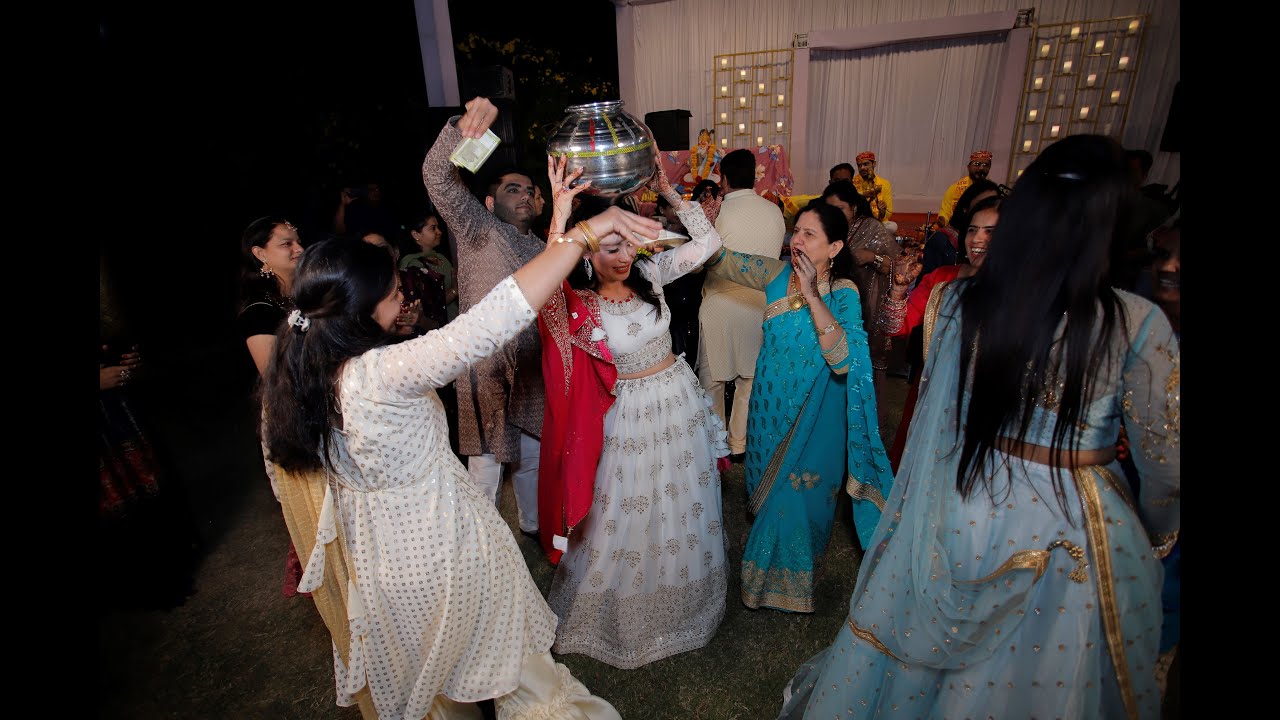 Sindhi Grand Wedding - Behrana / Sangeet Ceremony