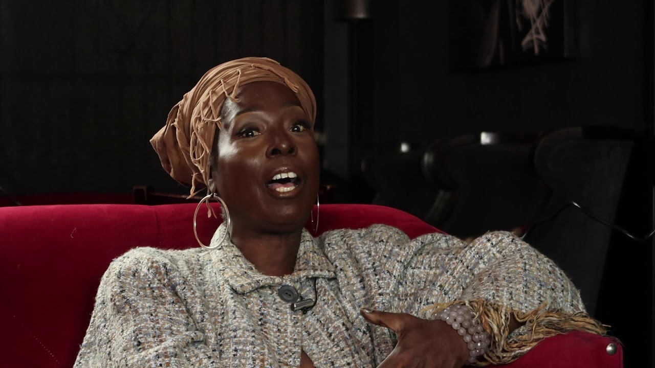 The Session Talk Show| Actress & Comedian Phyllis Yvonne Stickney Talks Movies, Stand Up & More.