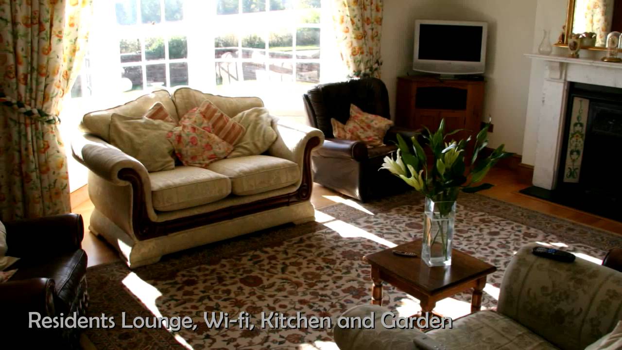 Witcomb Farmhouse Bed & Breakfast, nr Swindon, Wiltshire
