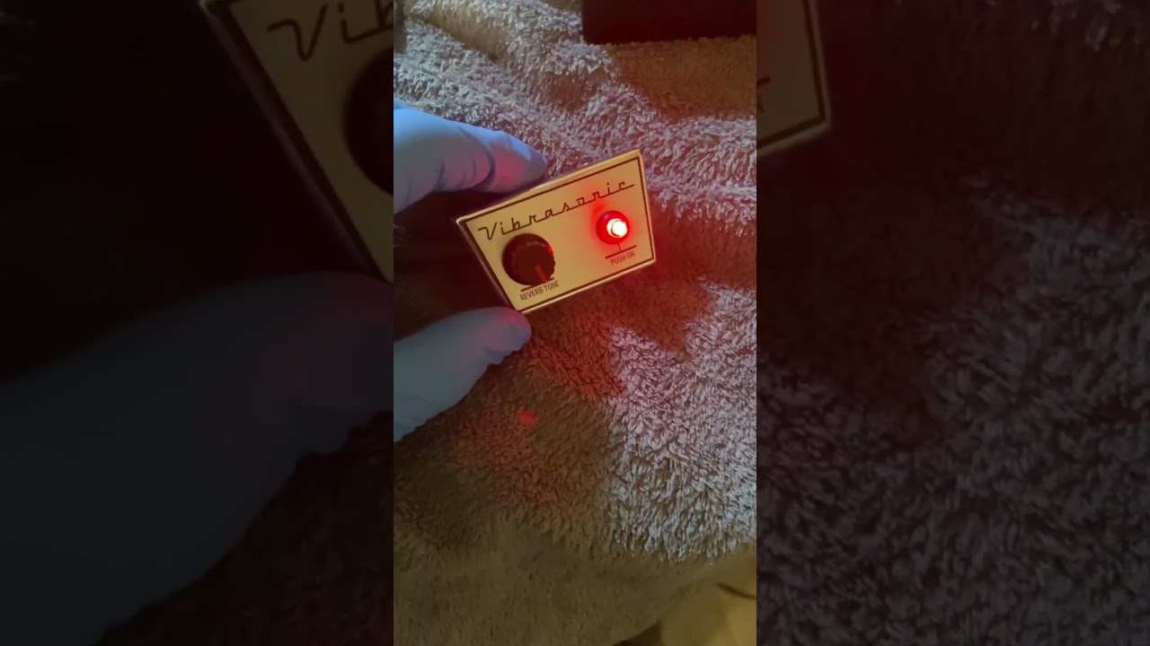 Vibrasonic Reverb for vintage cars and lowriders