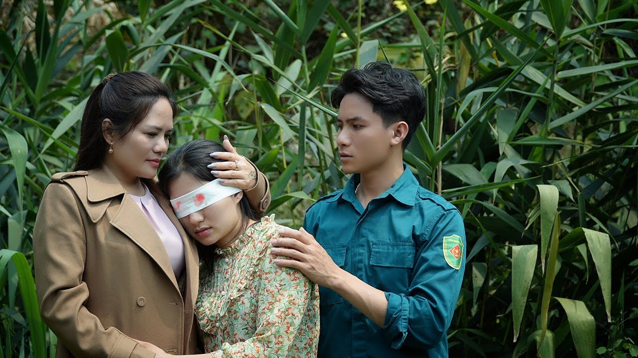 Ly Tieu Nu Sadness When Eyes Can't See - Will the Kind Man Help Her?