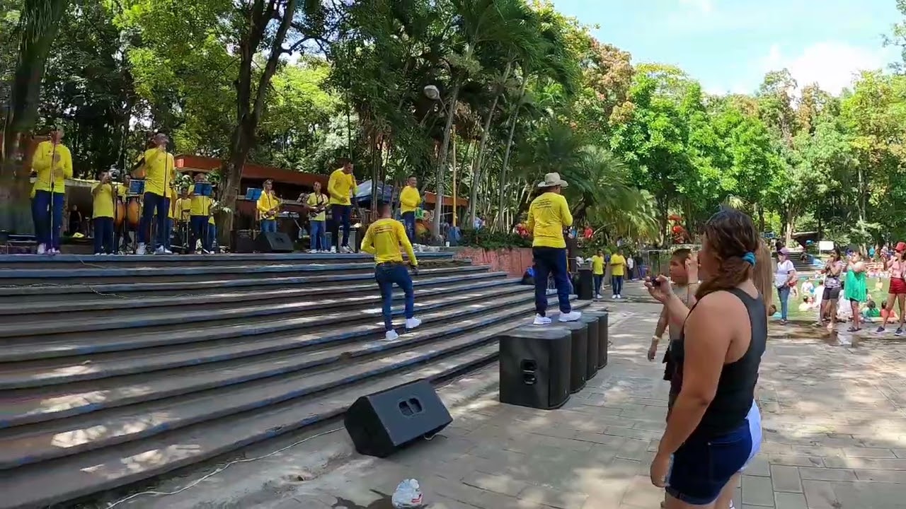 Orquesta Color Esperanza en Ichanmichen, Zacatecoluca, La Paz, El Salvador.