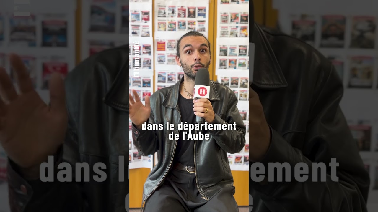 Des parachutistes reproduisent une c&eacute;r&eacute;monie du Ku Klux Klan