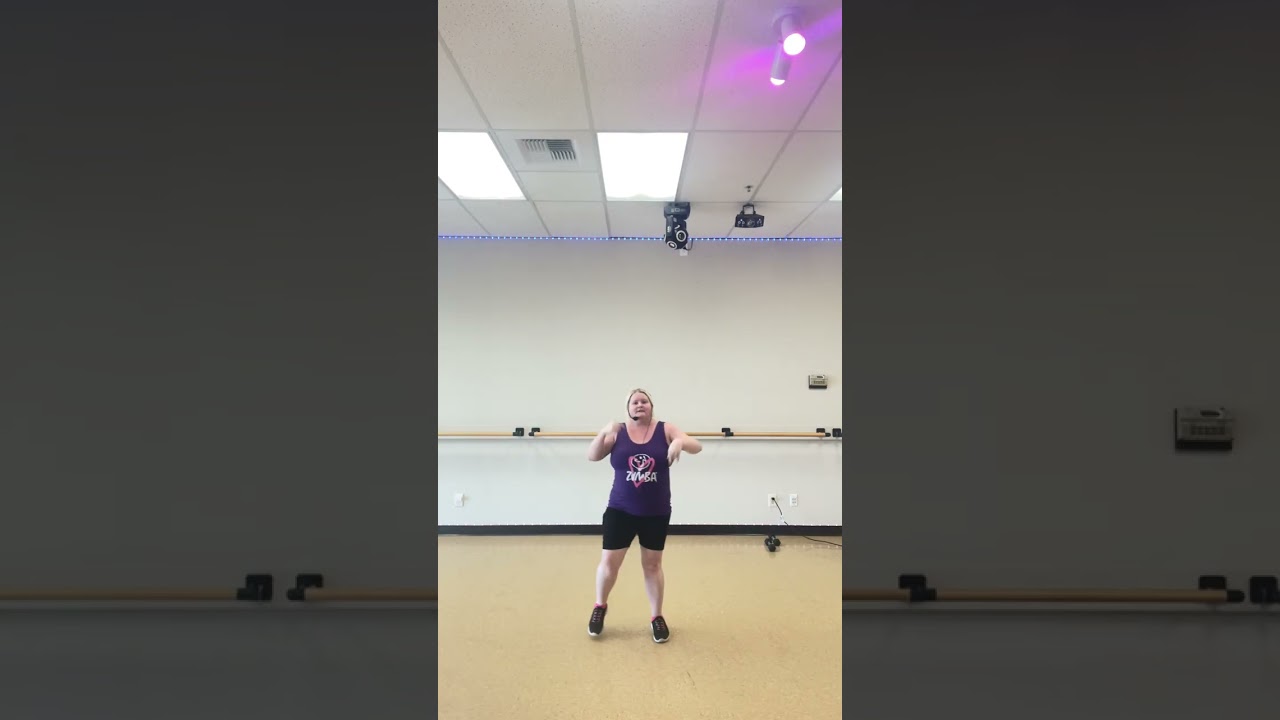 Zumba Sia “Never give up” classic Zumba routine #zumba #dancefitness #sia #zumbachoreography 