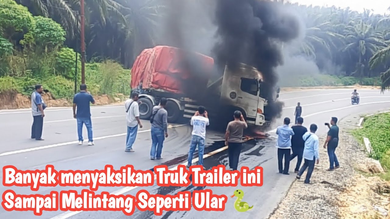 Gawat ‼️ Truk Trailer Sampai Berlipat Melintang Di Tengah Jalan Bukit kodok 