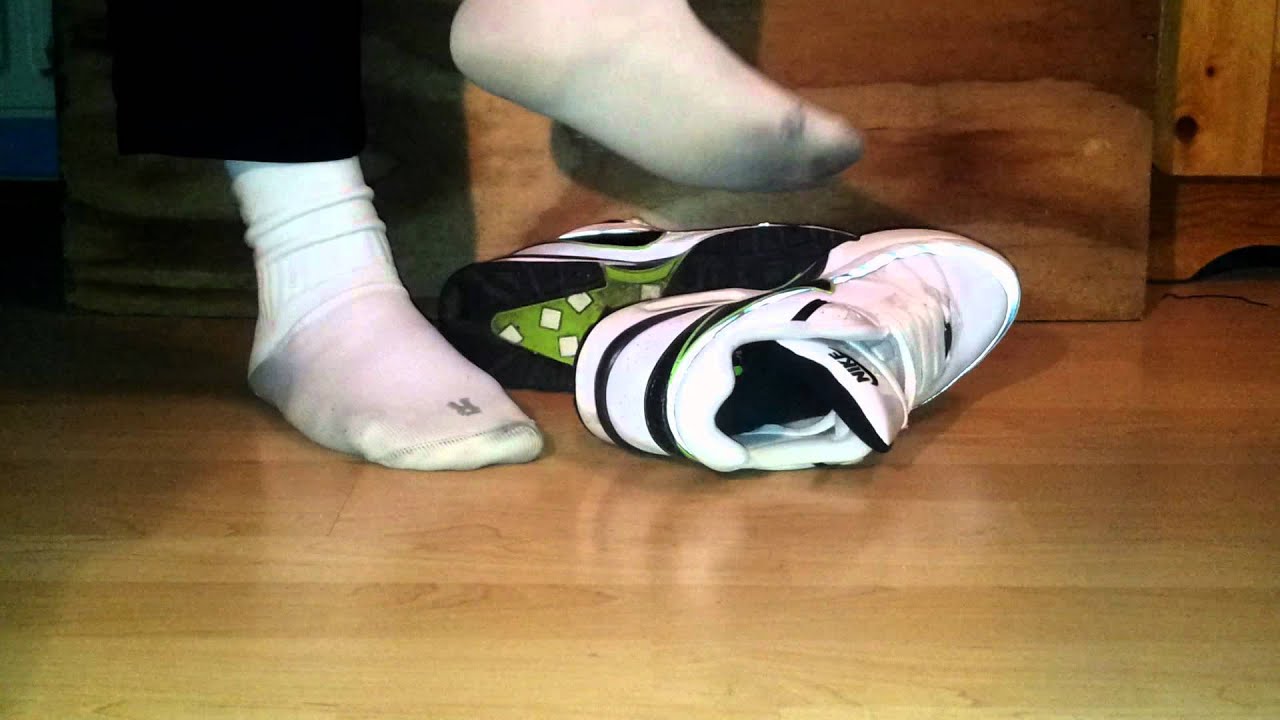 Nike Airmax BW with smelly, sweaty Puma soccer socks