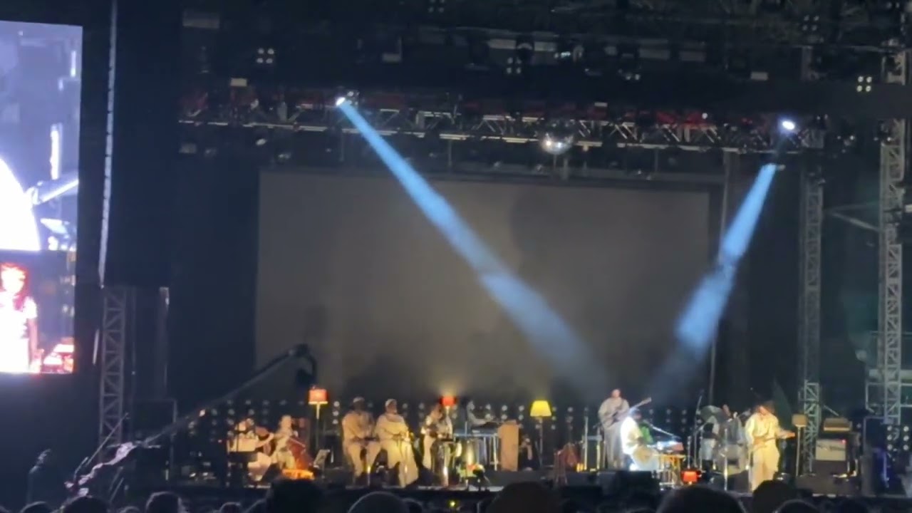 Michael Kiwanuka ‘Solid Ground’ at the Festival ´Cross the track’