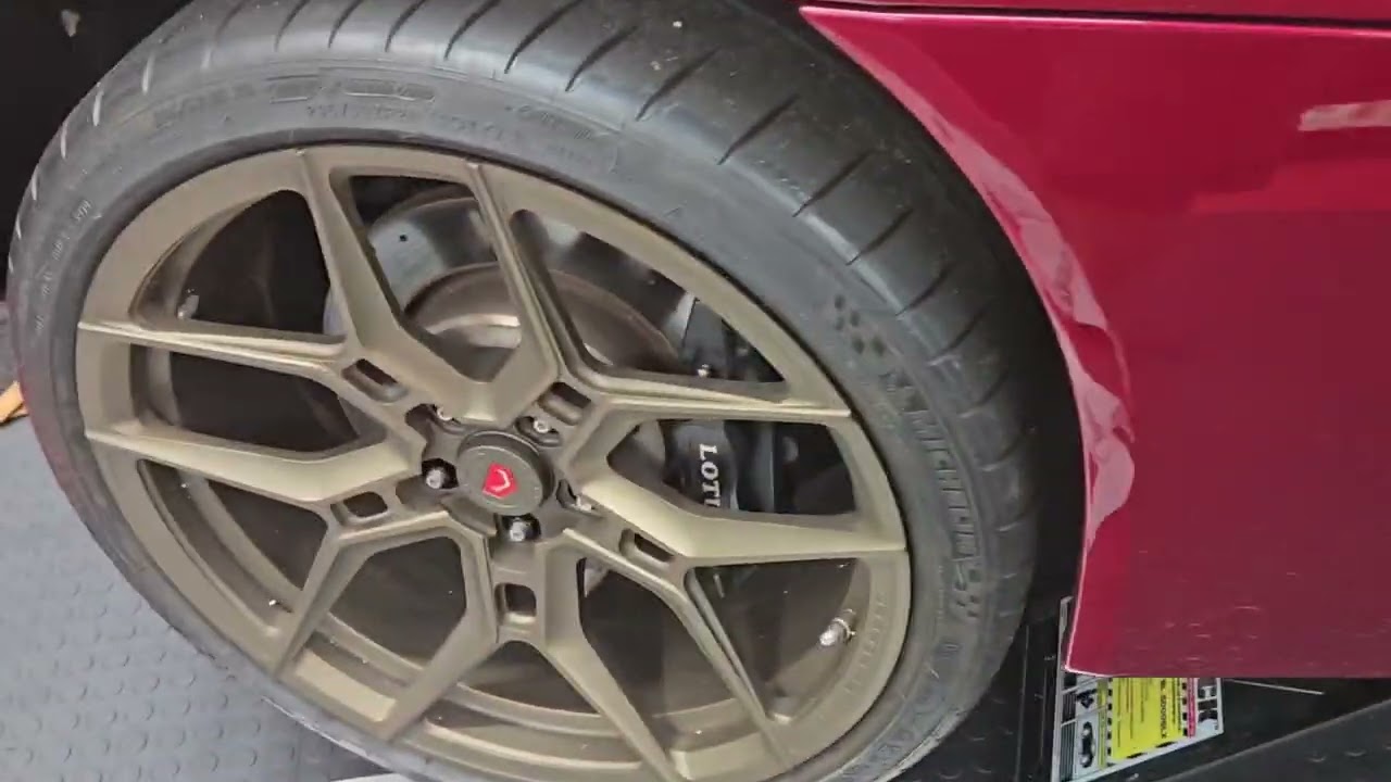 Lotus Evora - How to lift with Jack or QuickJack