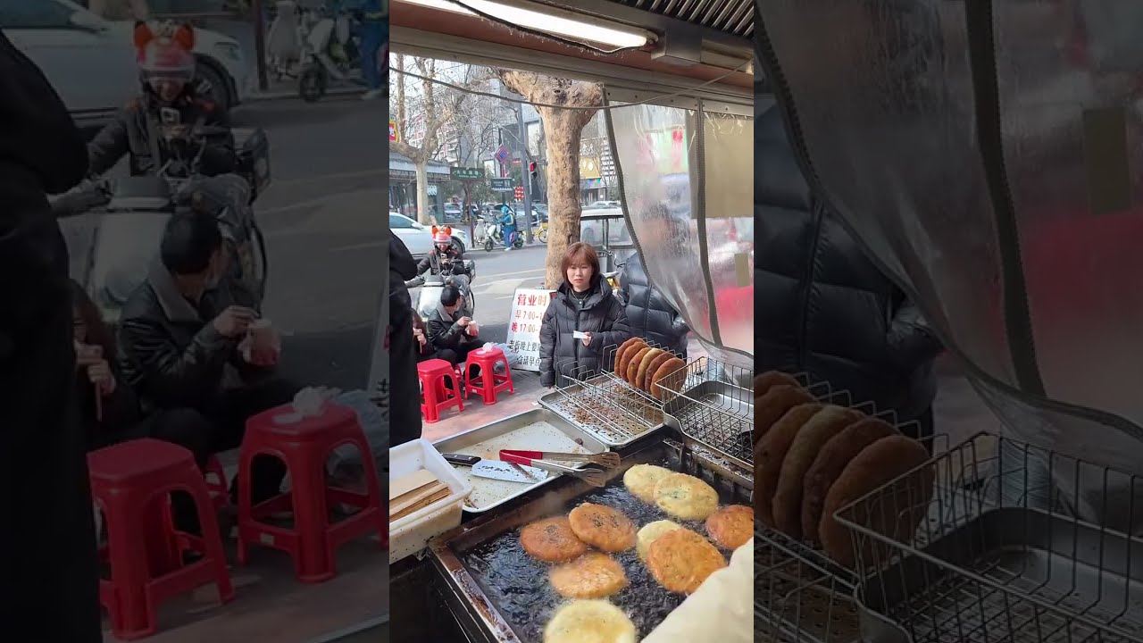 Enjoying delicious food - 纵览美食直播