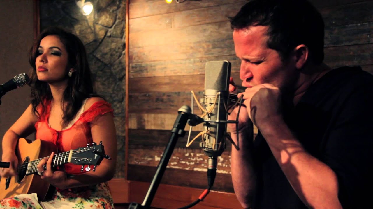 LIAH SOARES - As Rosas n&atilde;o Falam | Acoustic Live