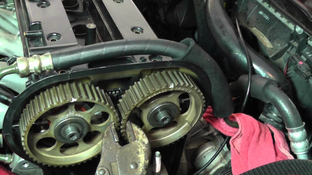 Suzuki Forenza Head Installation - Part 15 (Timing Belt Install)