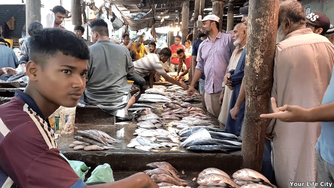LATEST - LANDHI FISH MARKET- MACHLI BAZAAR  - BANGALI PARA KARACHI
