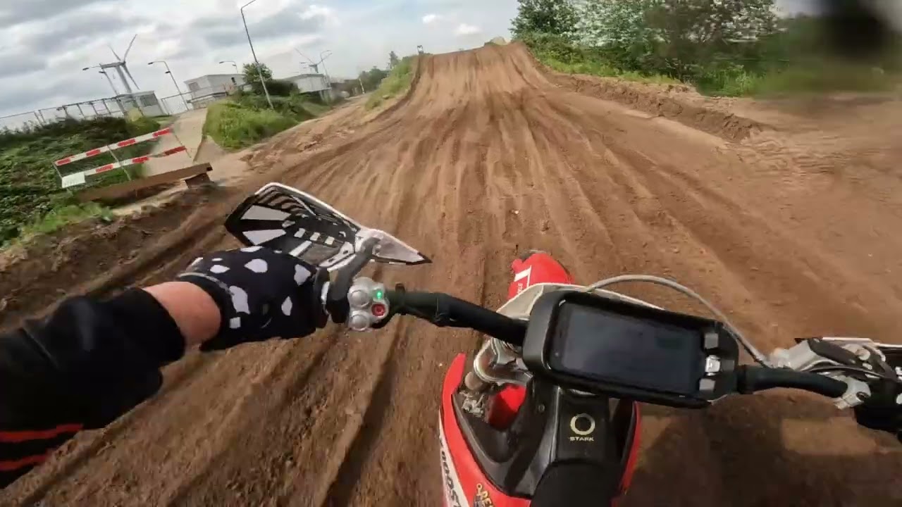dagje trainen met de Stark Varg op Motodrome Emmen
