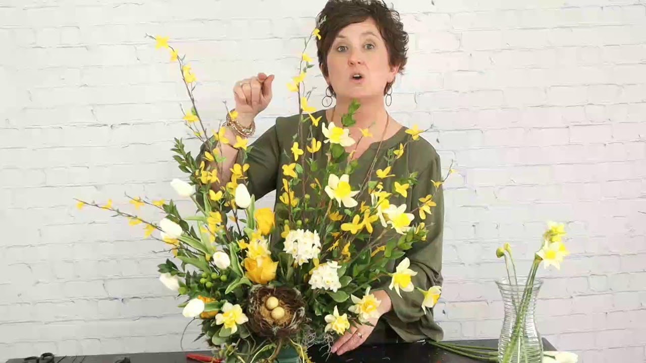 Spring Daffodil Arrangement - LIVE