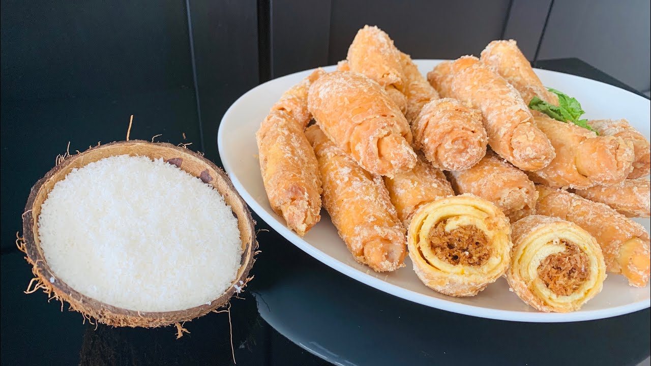 coconut stuffed donuts :  Beignets fourrés à la noix de COCO