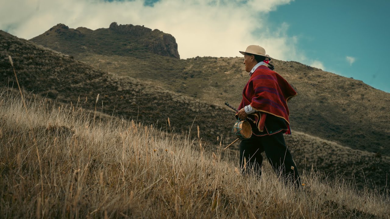Tayta Apuk - Kuyay Chinkashka (Official Music Video) / Quipus Kan - VioLino