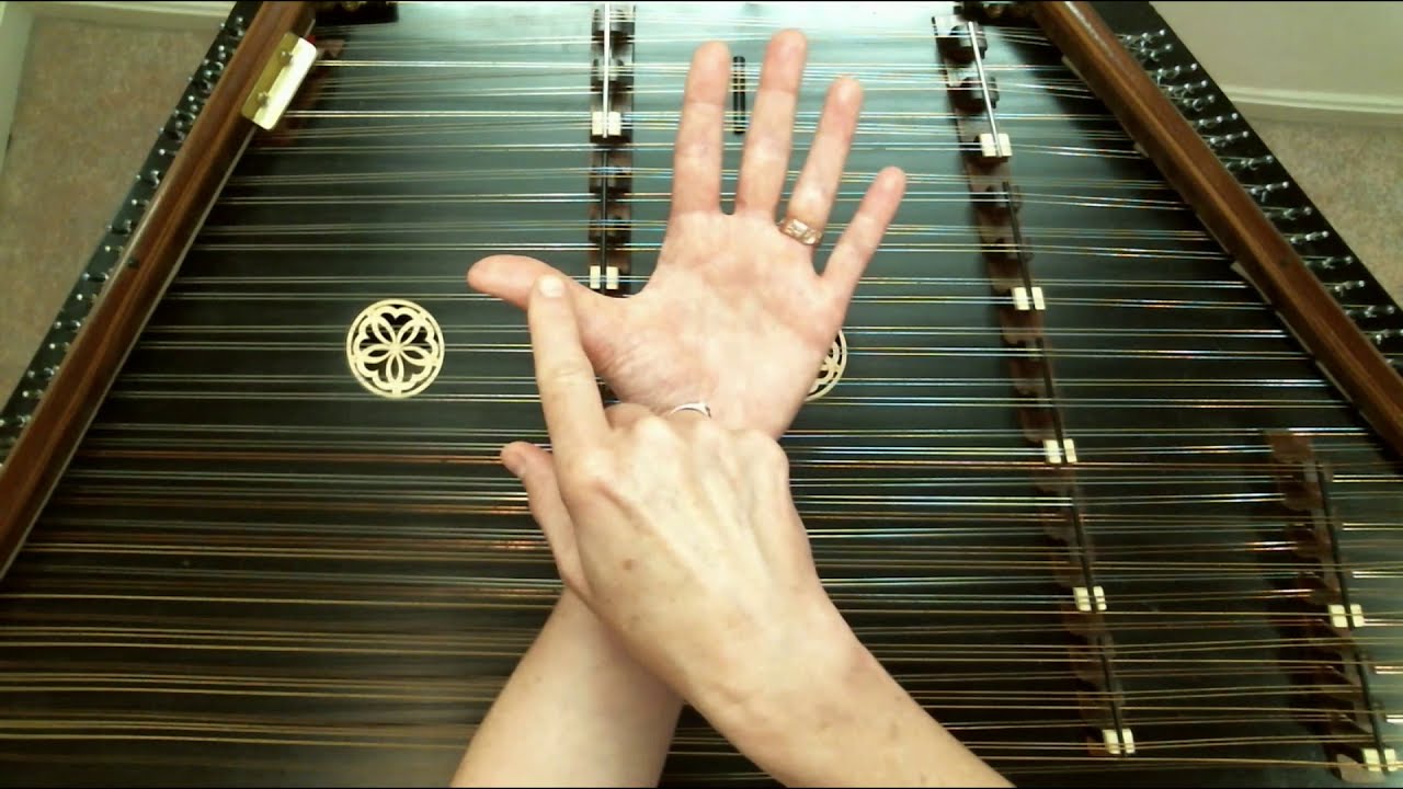 Chord inversions on the Hammered Dulcimer with Hand Practice