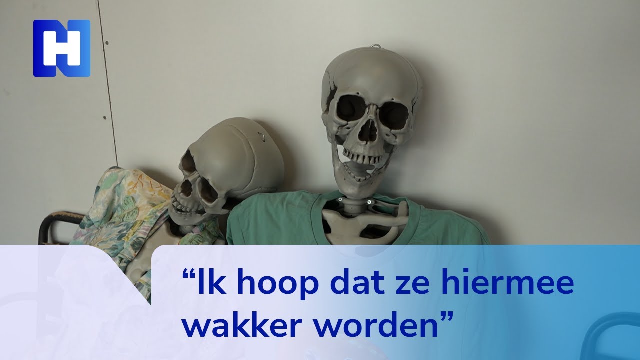 Raoul is wachten op gemeente Hilversum zat en maakt 'wachtkamer' van zijn lege pand