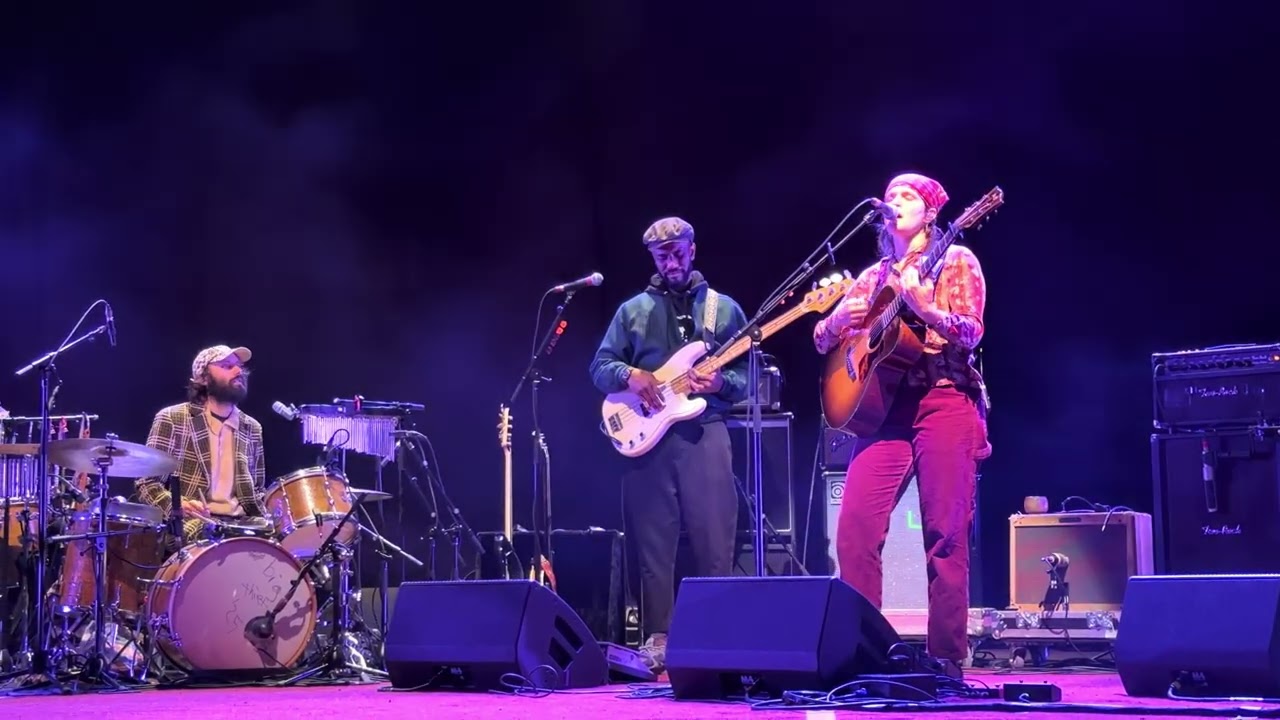 Big Thief (Live) - How Could I Have Known (Forest Hills, NY - Forest Hills Stadium) (10/25/2025)