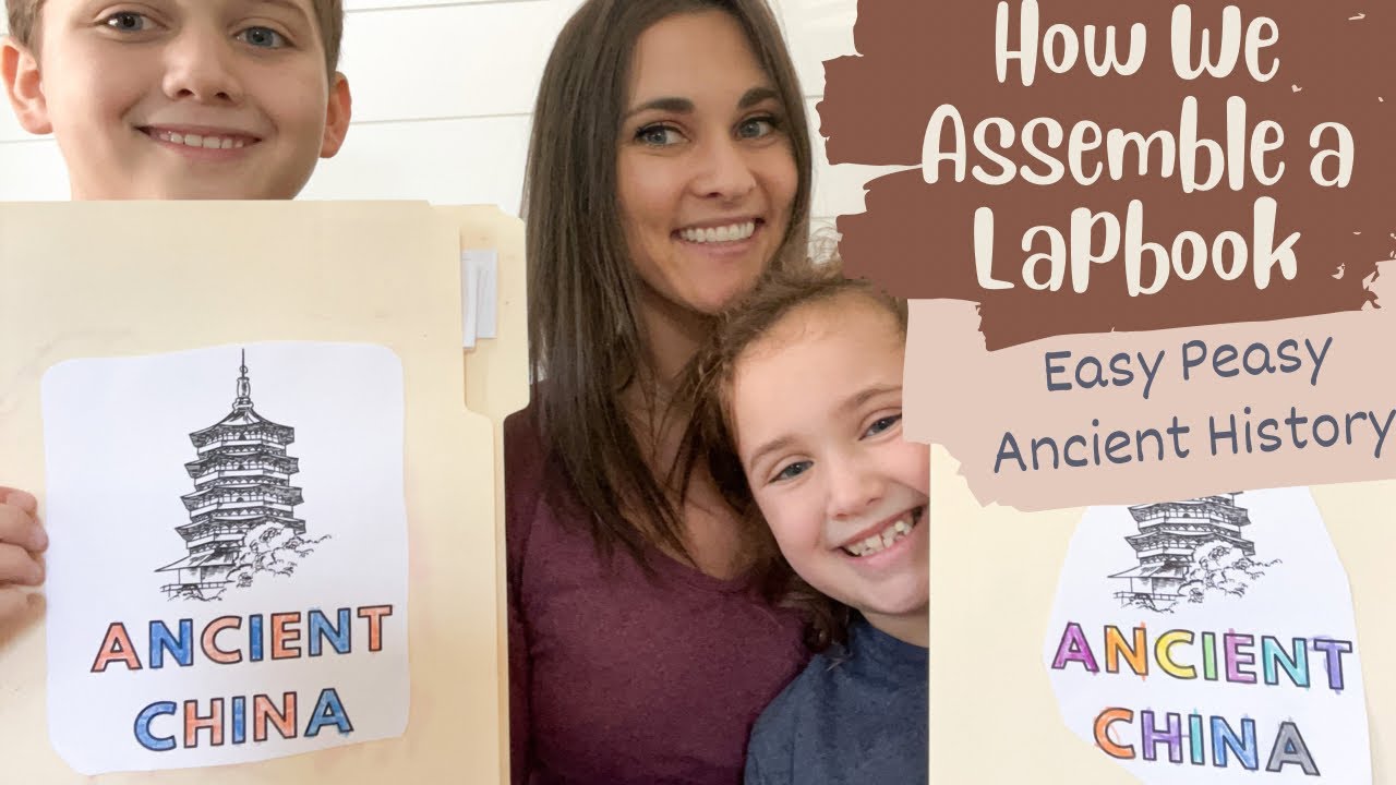 Lapbook Assembly || Easy Peasy Ancient History || Free Homeschool Curriculum || What is a Lapbook?