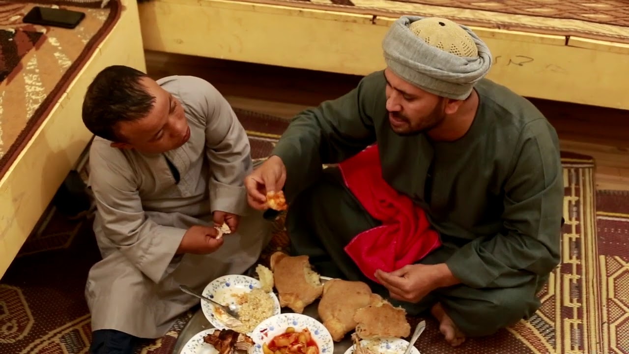 الحاج عقبي عايز ياكل نصيب ولد أخته 🤣🤣