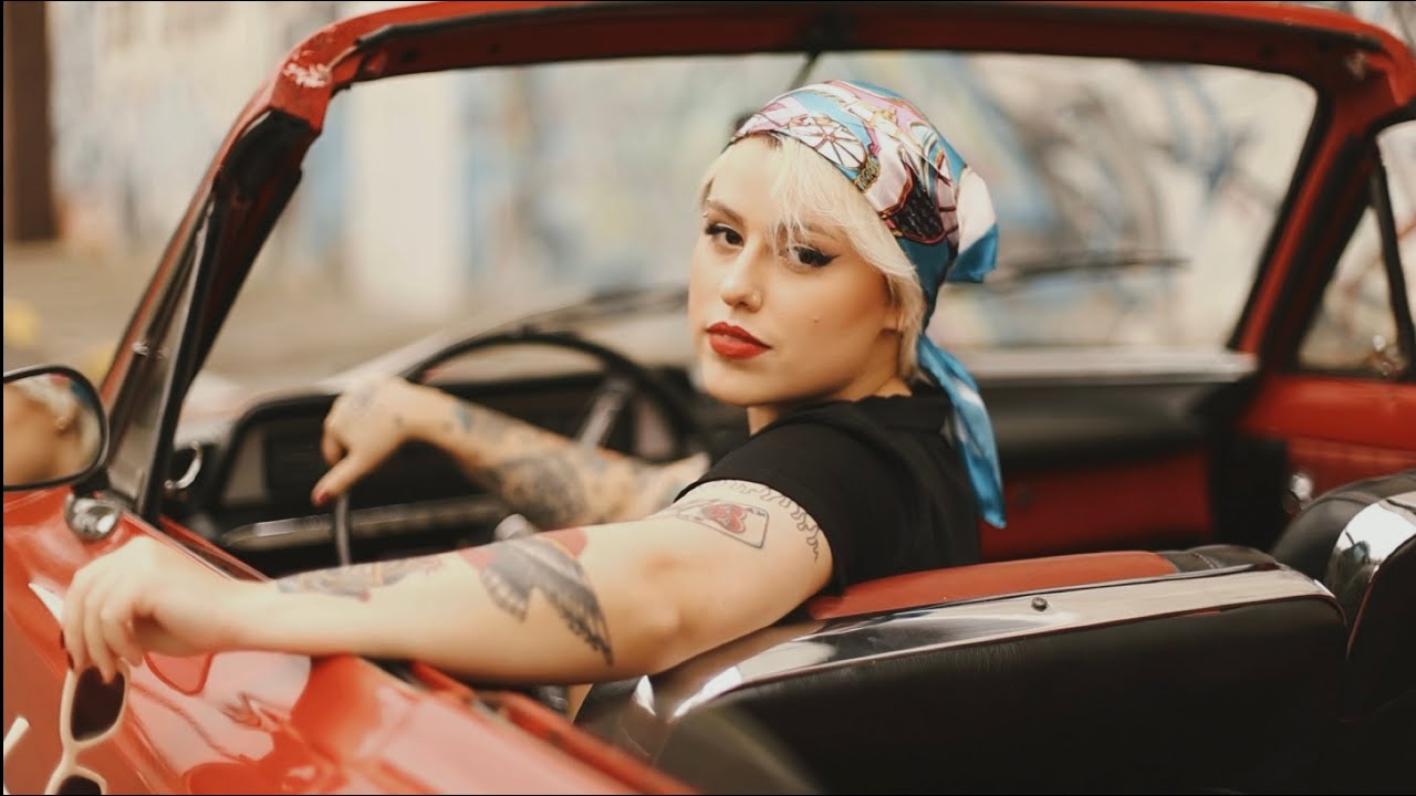 Liz - Mo&ccedil;a (Clipe Oficial)