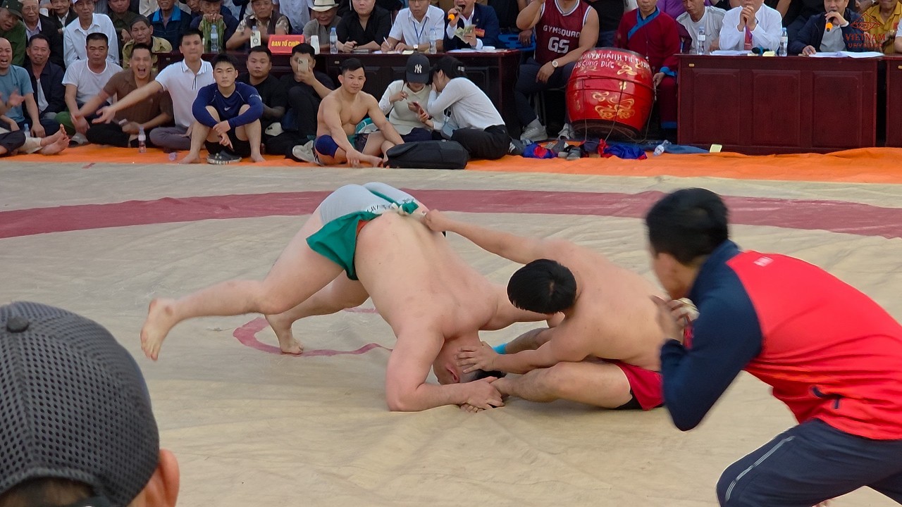 No Rings. No Scripts. This Is Vietnam’s Real Wrestling Festival