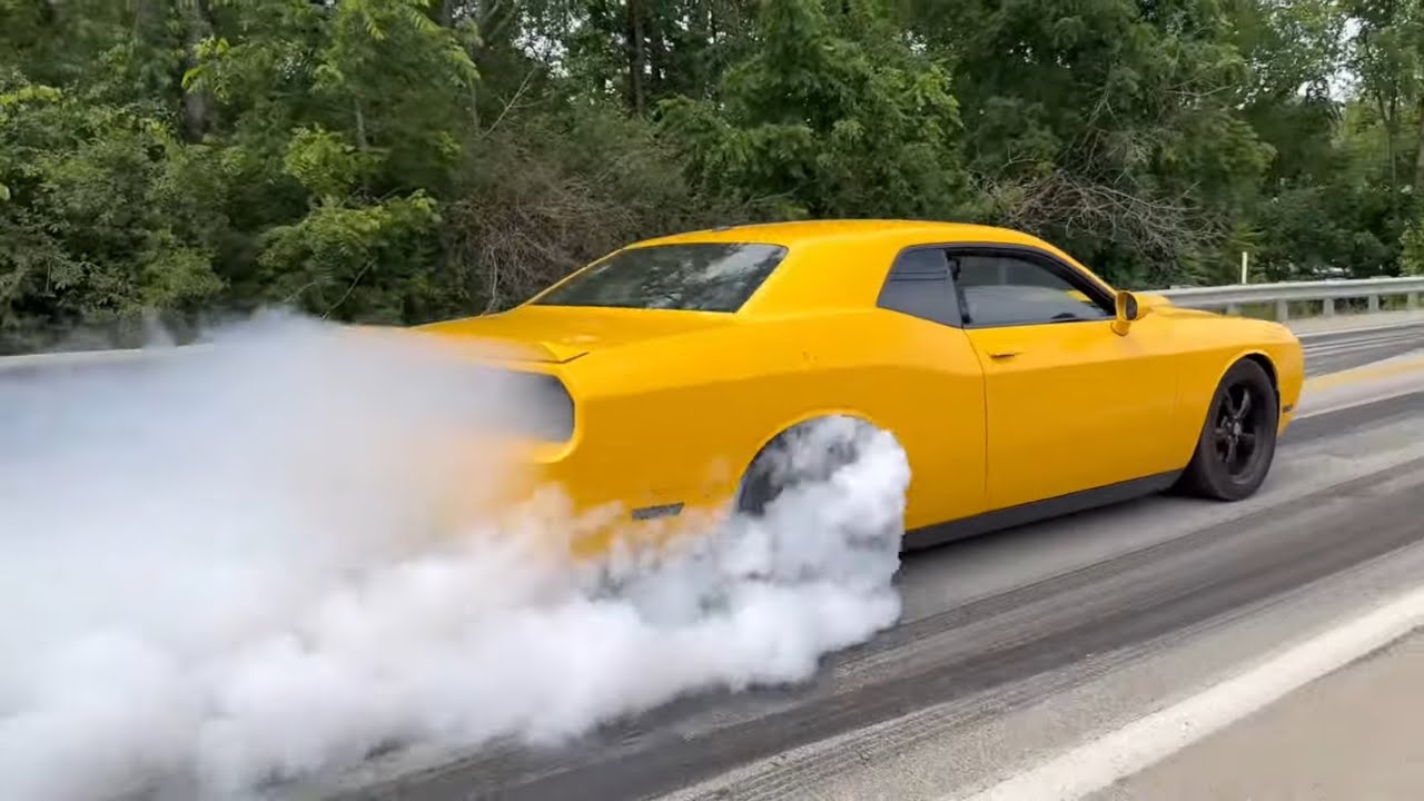 Burnouts Leaving Car Show 2023 4K