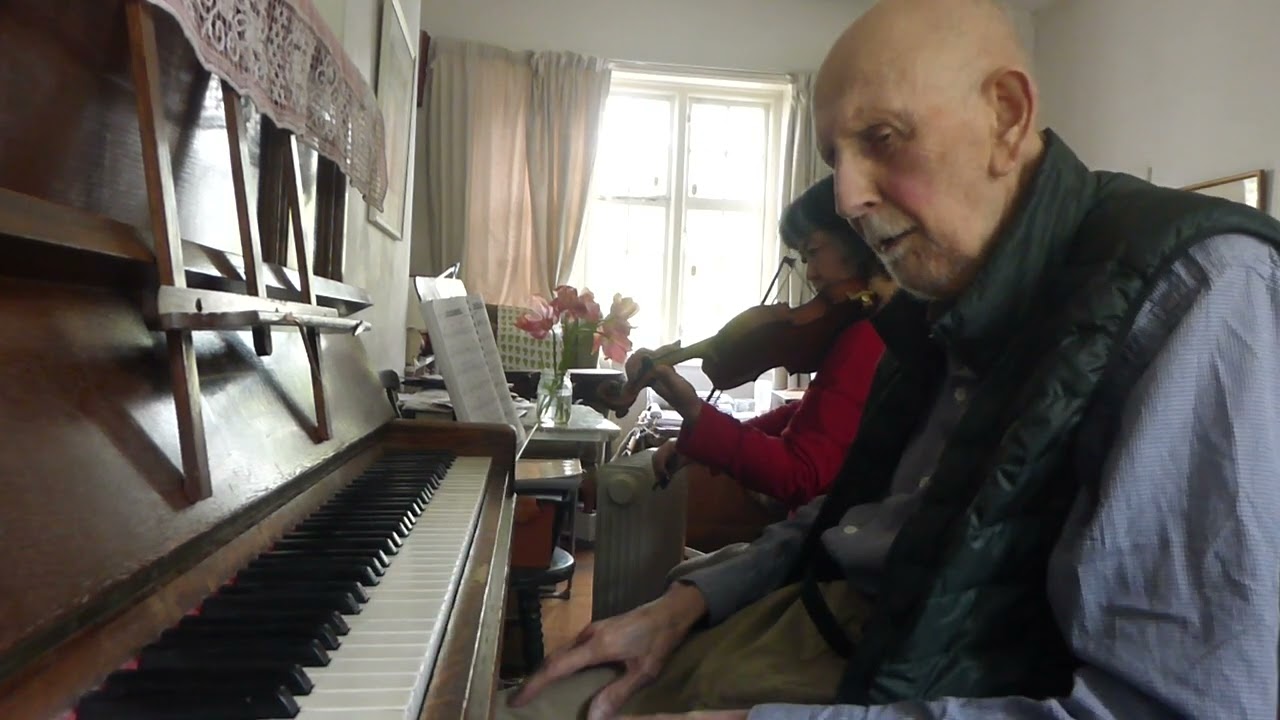 Indian summer 1 - 96歳 96 year old piano violin  Social Bubble Jazz ソーシャルバブルジャズ