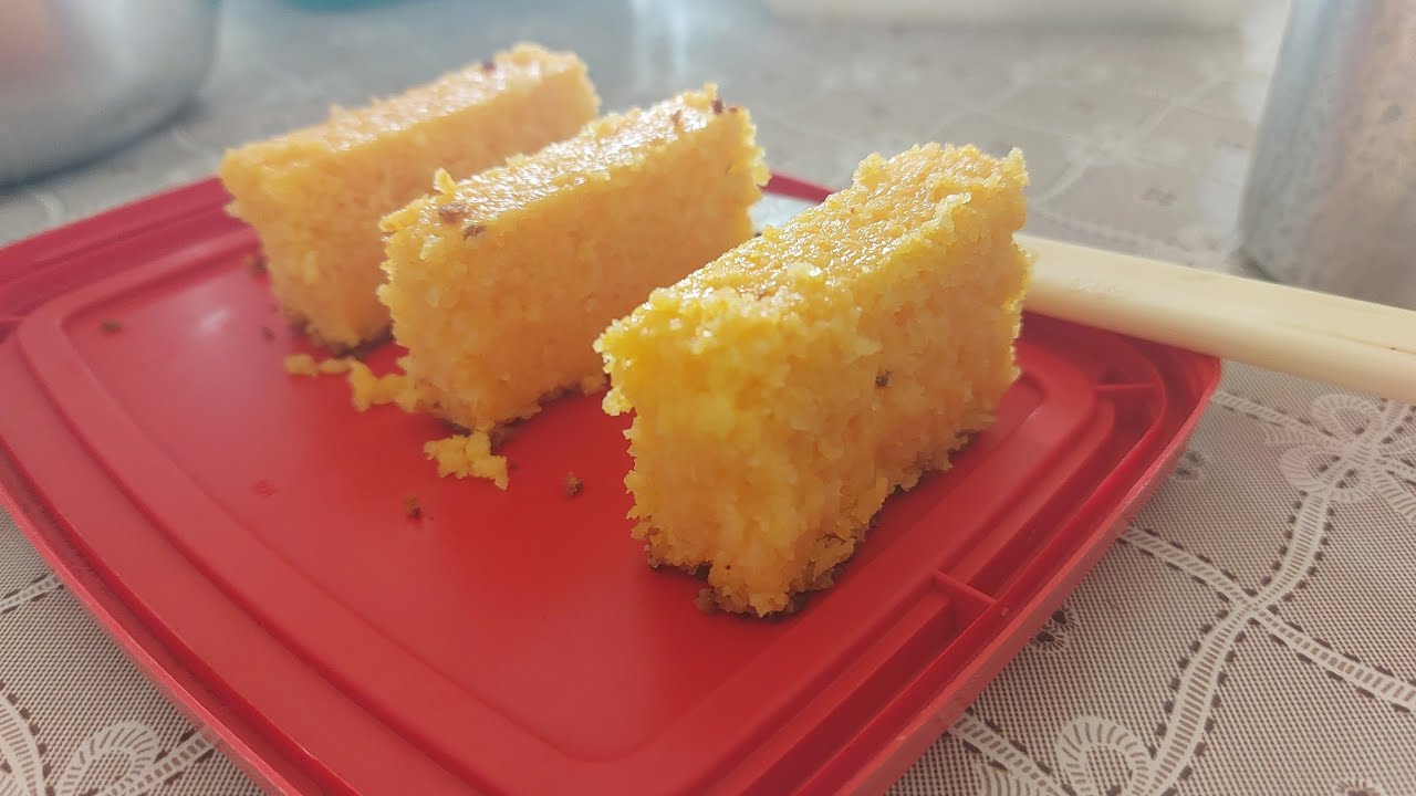 Manuseio da horta .canela amarela no almoço .rampa de skate da julia