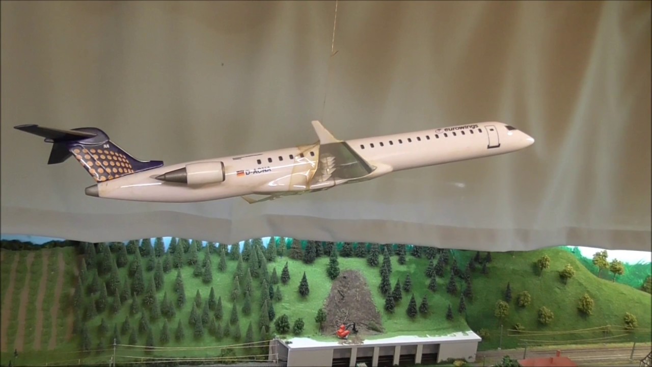 Zugbildungen nach Vorbild, Lufthansa Airport Express mit 103 101 n&auml;he Frankfurt
