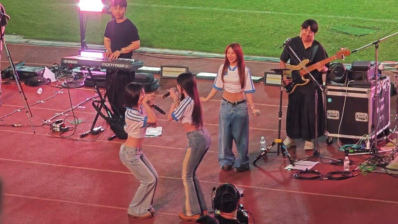 PiXXiE  @ Soft Kick Big Heart - สนามกีฬาภูปเตมีย์ 【4K 60FPS】