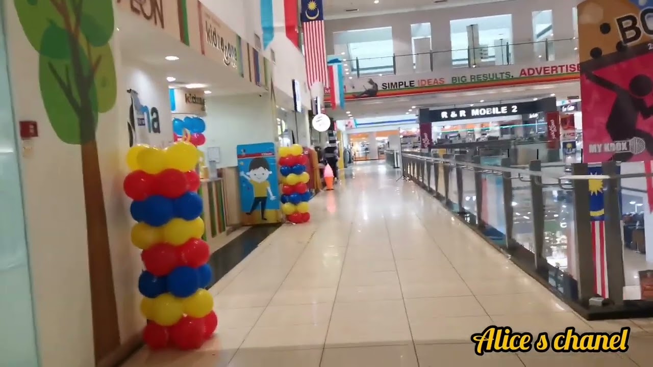 Jalan-jalan di 1Borneo