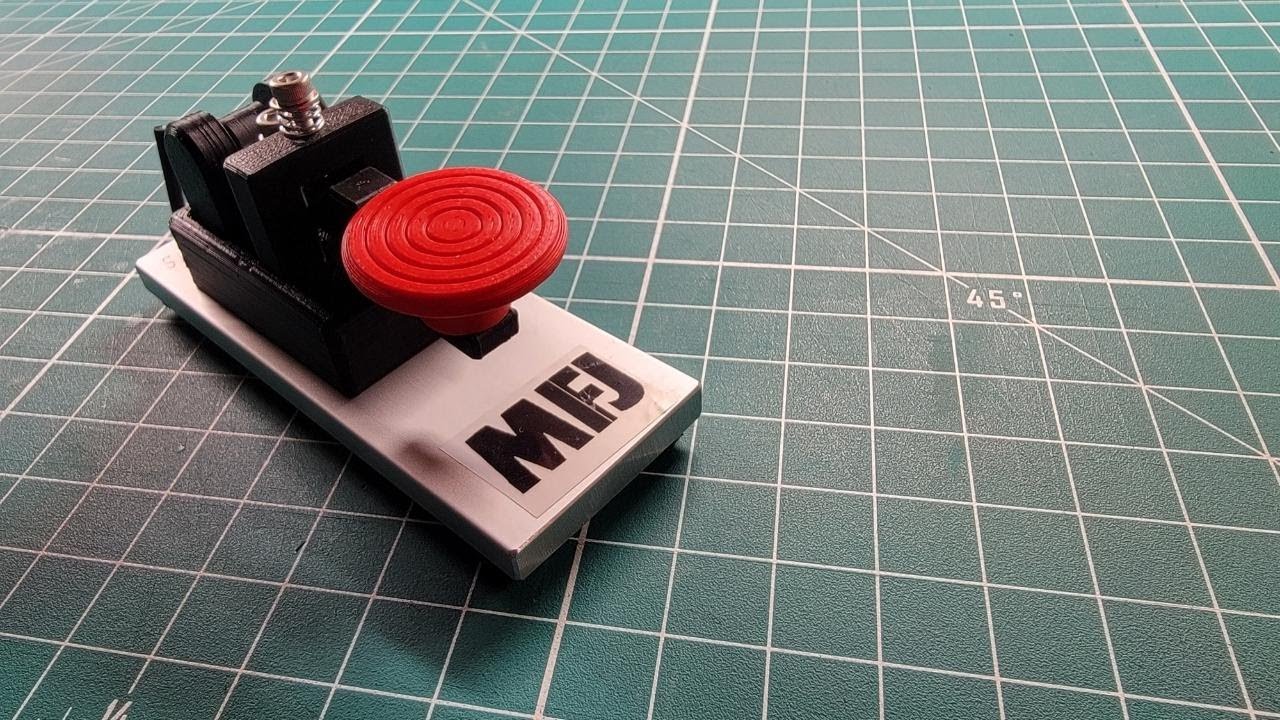 The MFJ-566M Straight Key by CWMorse.us
