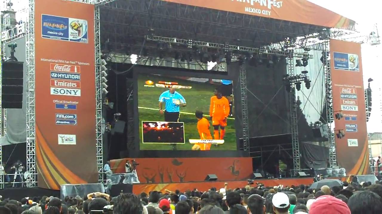 INIESTA GOL FAN FEST MEXICO D.F.