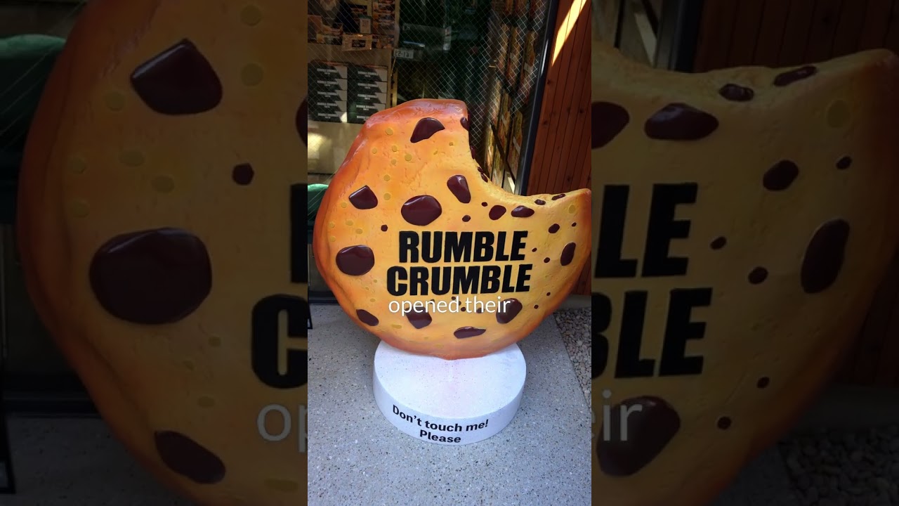 I found the Japanese Crumbl cookie! #japan #japanfood #crumblcookies #cookies #japansnacks