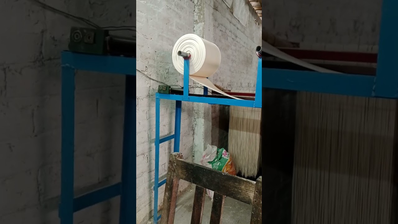 dekhiae hamare factory mein Chaumin ko kaise cutting Kiya jata hai machine se kaise nikala jata hai