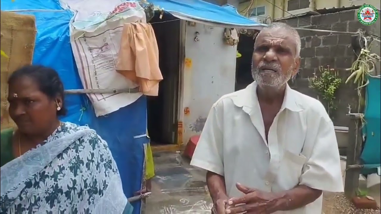 వైరా సంత బజార్ కి చెందిన Motapothula. Muthyalu ki నిత్యావసర సరుకులు.