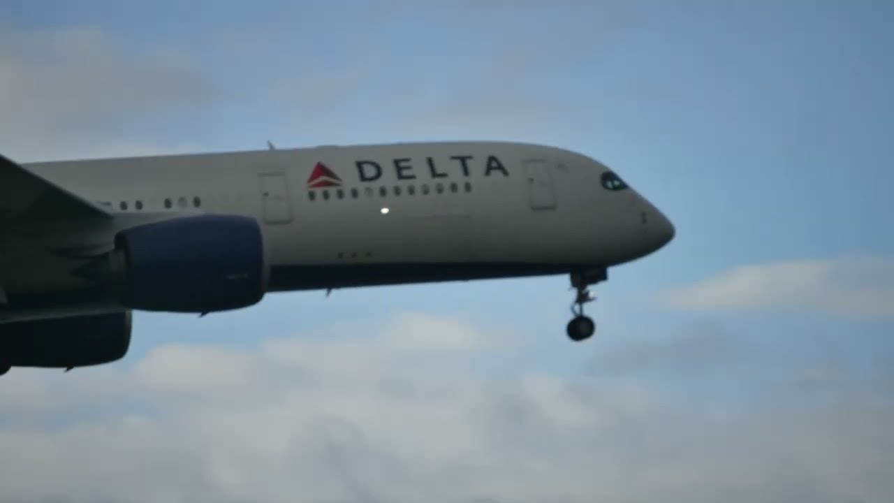 March 2 2026 | Plane Spotting | Take-off, Landings | AKL Int Airport | Part 1