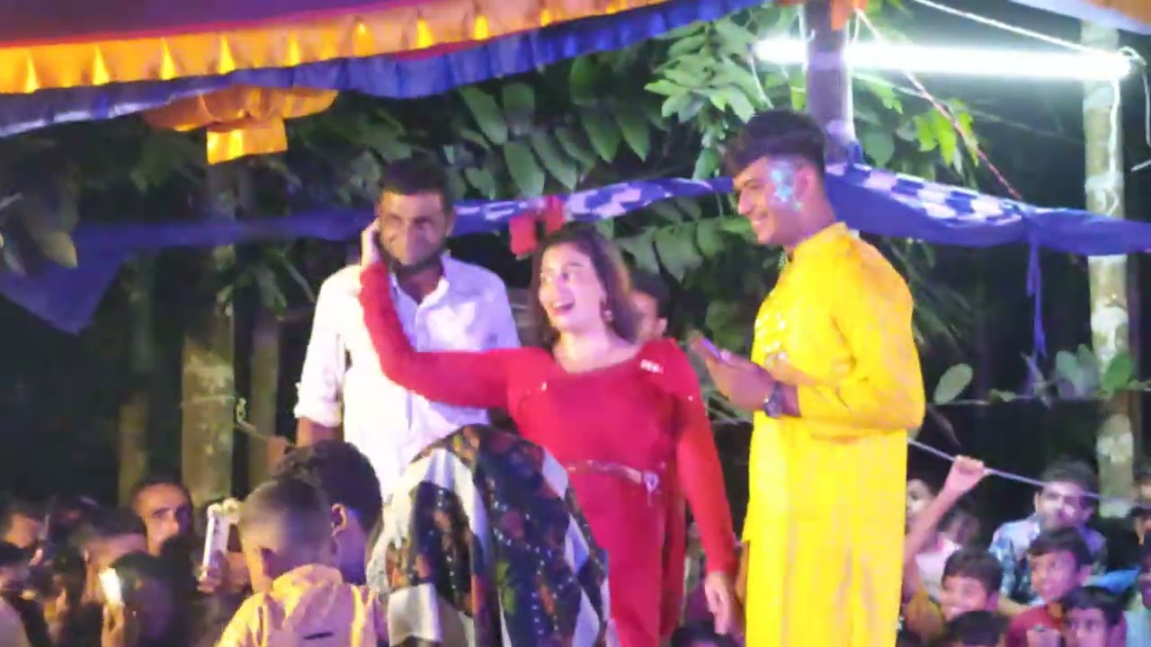 বিয়ে বাড়ি অনুষ্ঠানের কিছু অংশ 