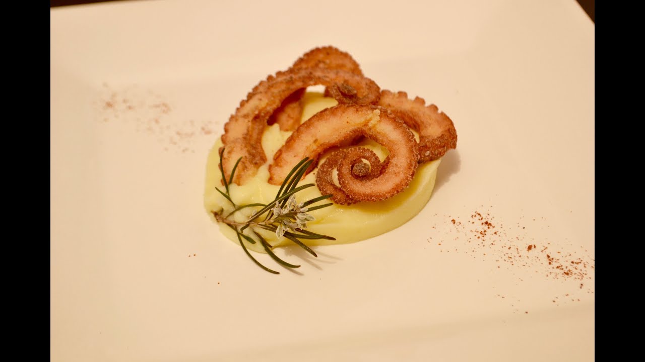 Polipo fritto su cremoso di patate