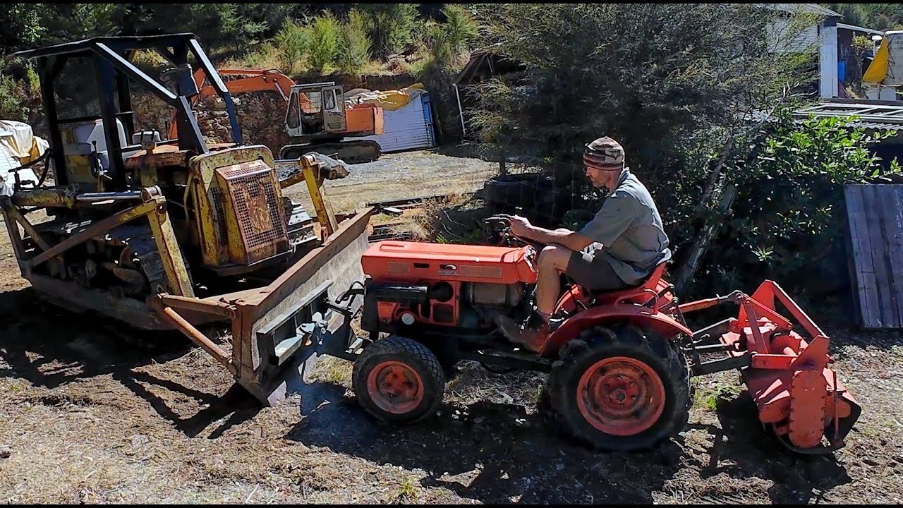 Fixing a worn out tractor Gearbox and Lift Unit - Kubota B7100