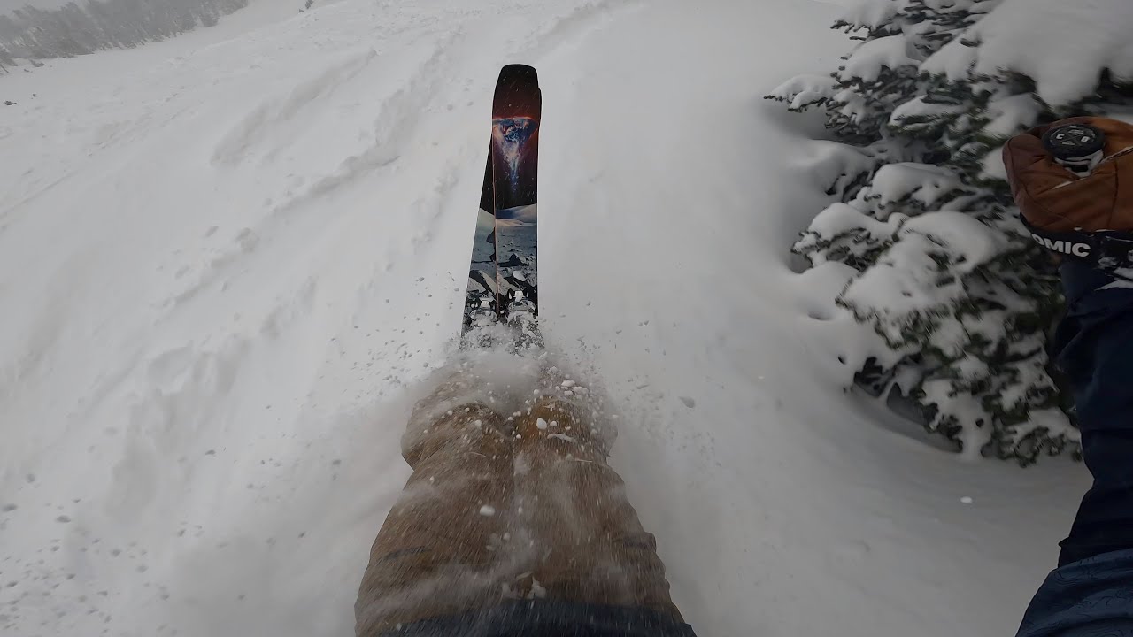 Moment Wildcat 116 Pow skiing, jumps and a good time!