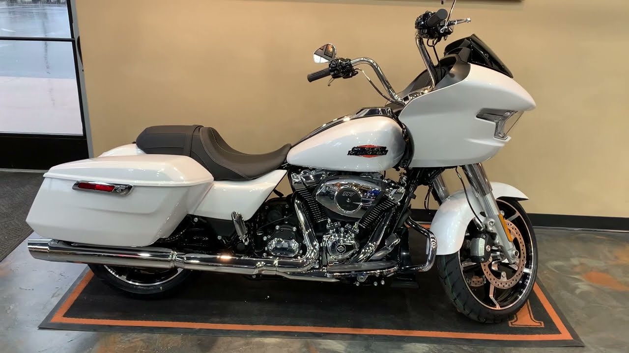 2024 Harley-Davidson Road Glide in White Onyx Pearl with Chrome Trim-FLTRX