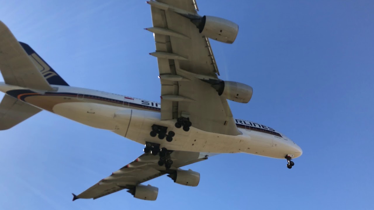 Singapore Airlines Airbus A380 Fantastic Landing at Beijing Capital (ZBAA)
