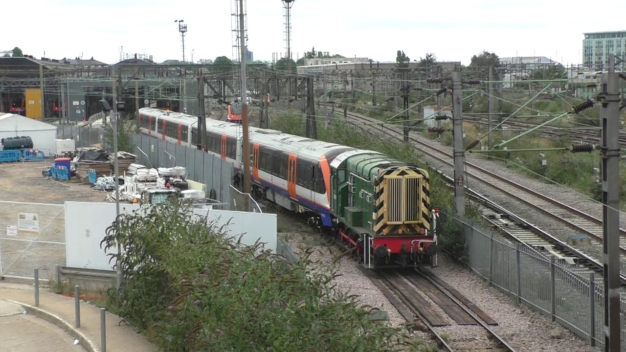 (HD) Trains at Willesden Junction station - 23/8/18